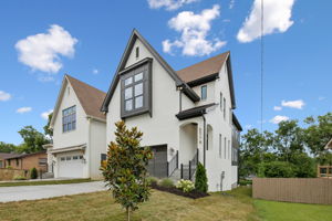  Photo 0