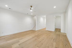  Photo 37