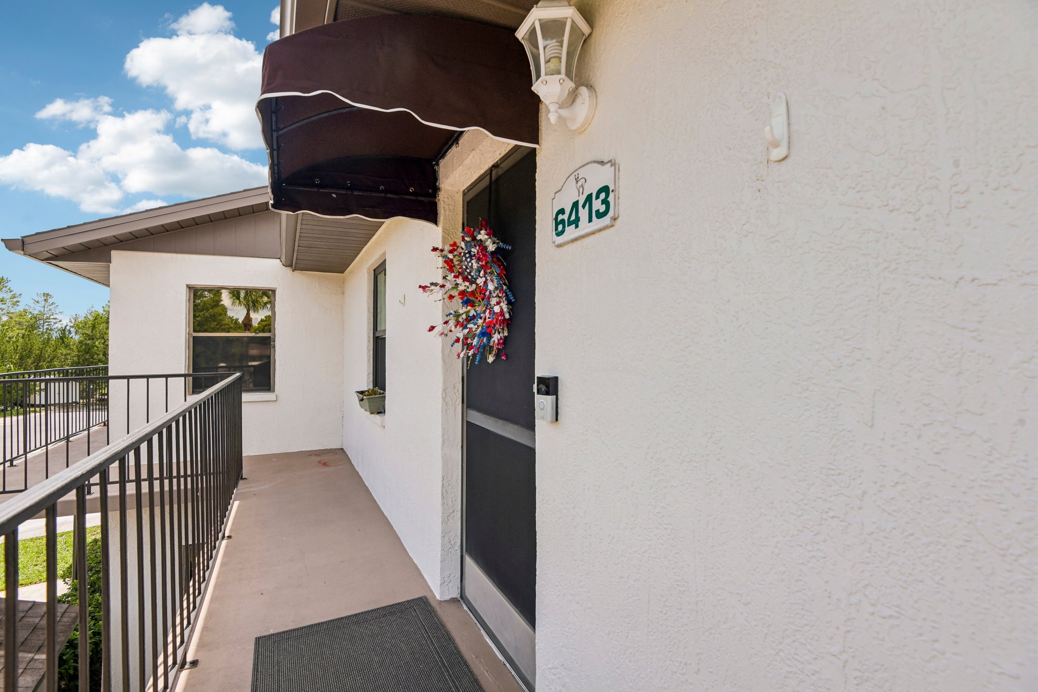 River Lodge Ln-S0909-029.jpg