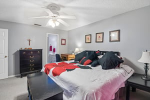 River Lodge Ln-S0909-020.jpg