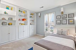 IMG_019 virtually staged.jpeg