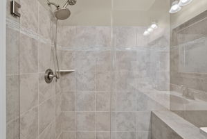  Photo 34
