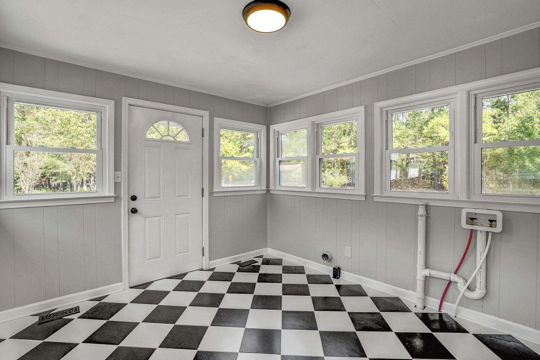 Laundry/Mud Room