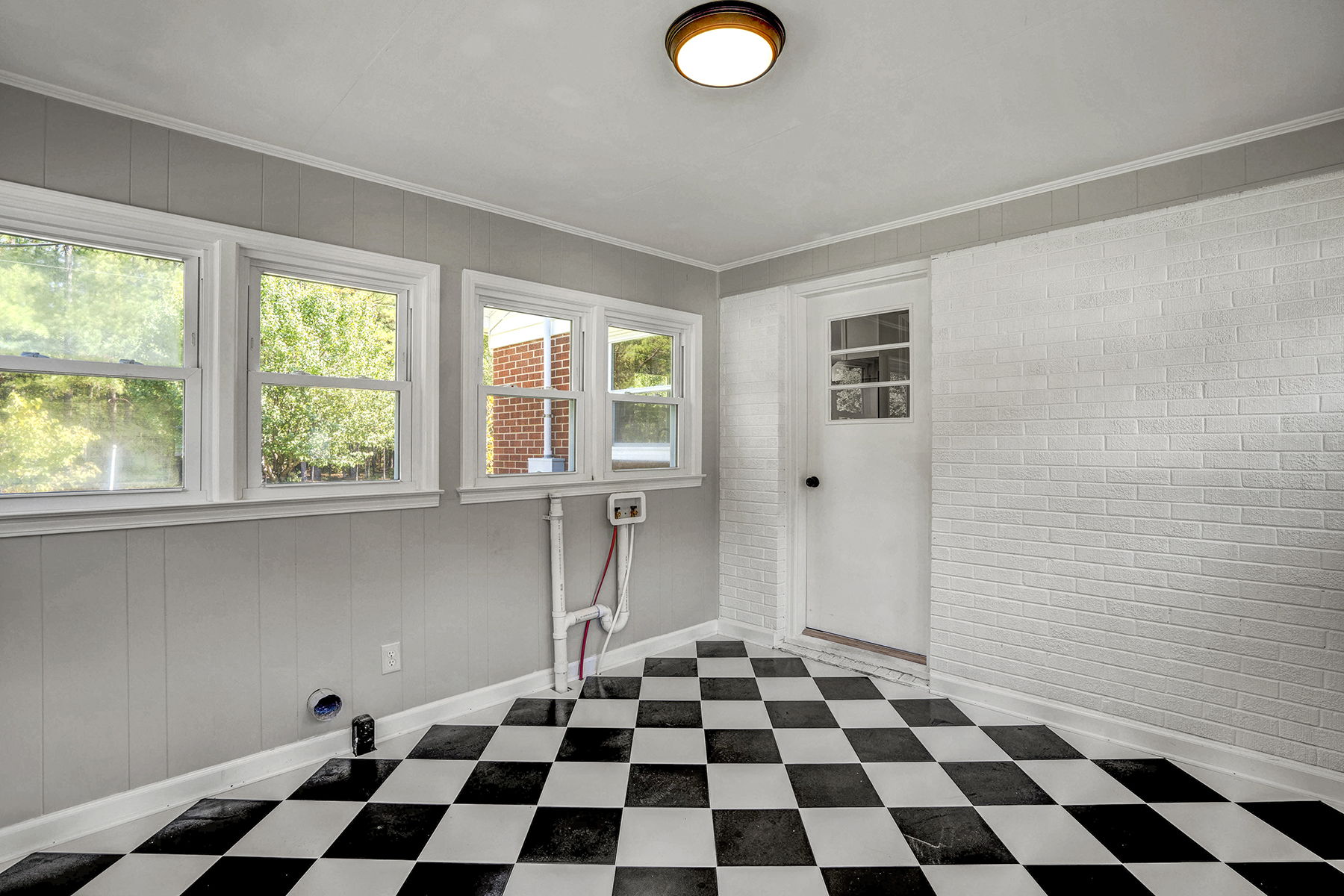 Laundry/Mud Room