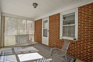 Screened-in Porch