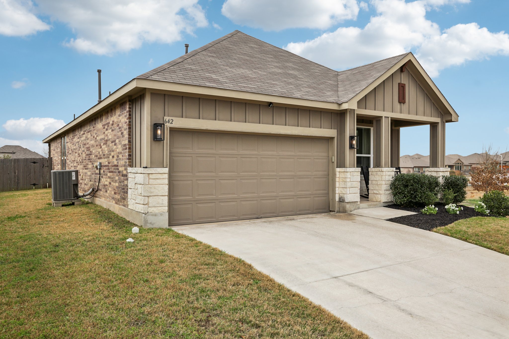 Bayberry Cir-S0603-004.jpg