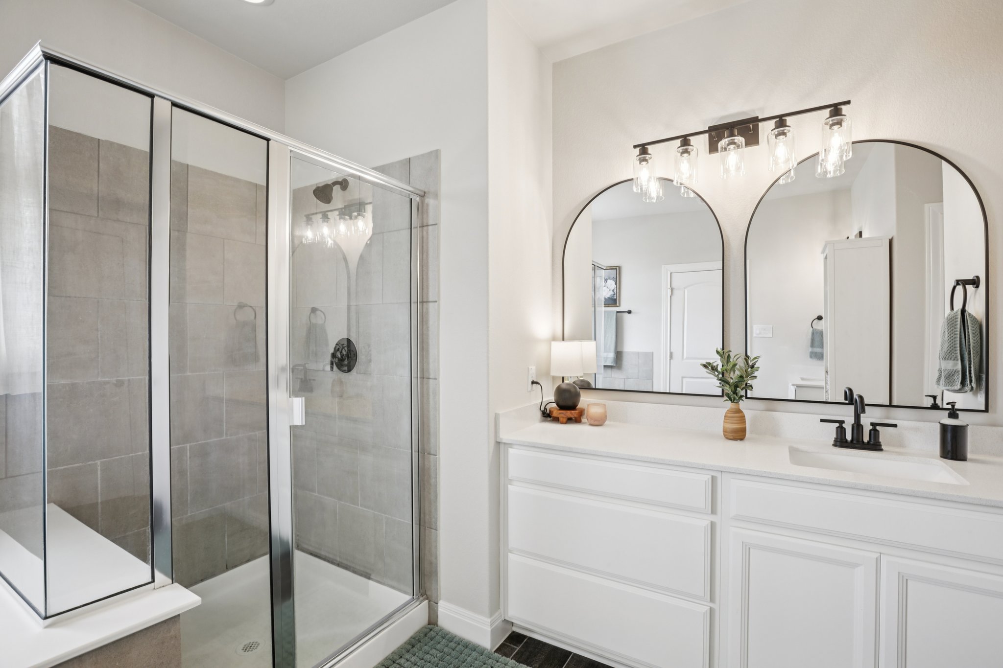 Bayberry Cir-S0603-032.jpg