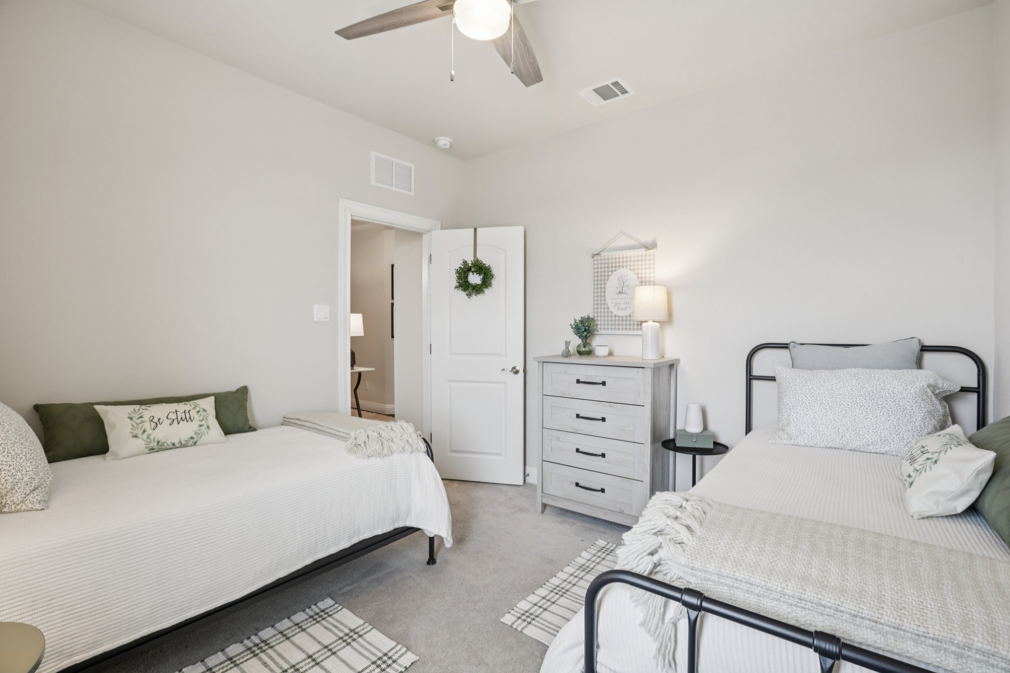 Bayberry Cir-S0603-035.jpg