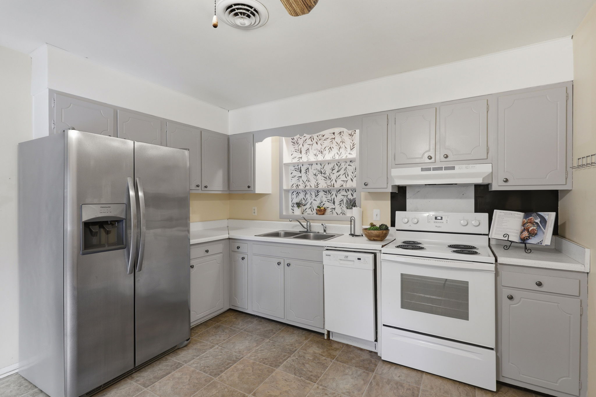 08-Kitchen