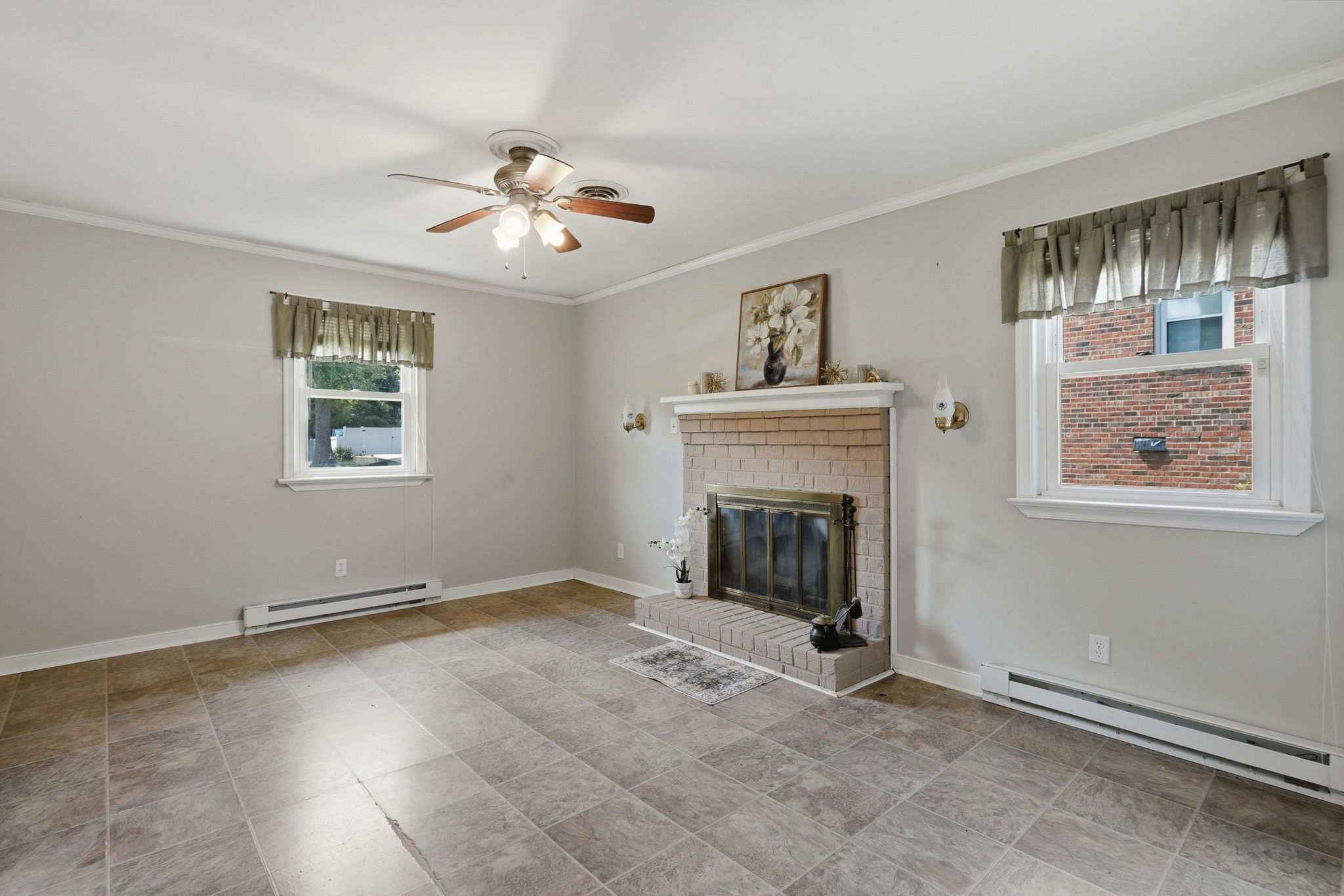 12-Family Room