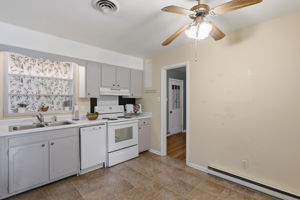 09-Kitchen