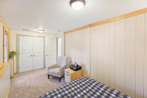 James Ave S-030.jpg
