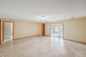 James Ave S-025.jpg