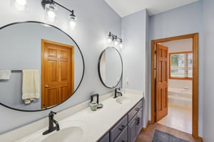 James Ave S-026.jpg