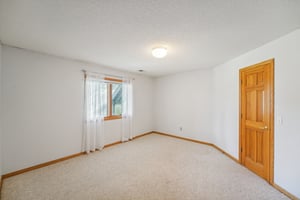 James Ave S-034.jpg