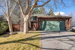 6421 Meadow Valley Ln, Reno, NV 89519, USA Photo 1