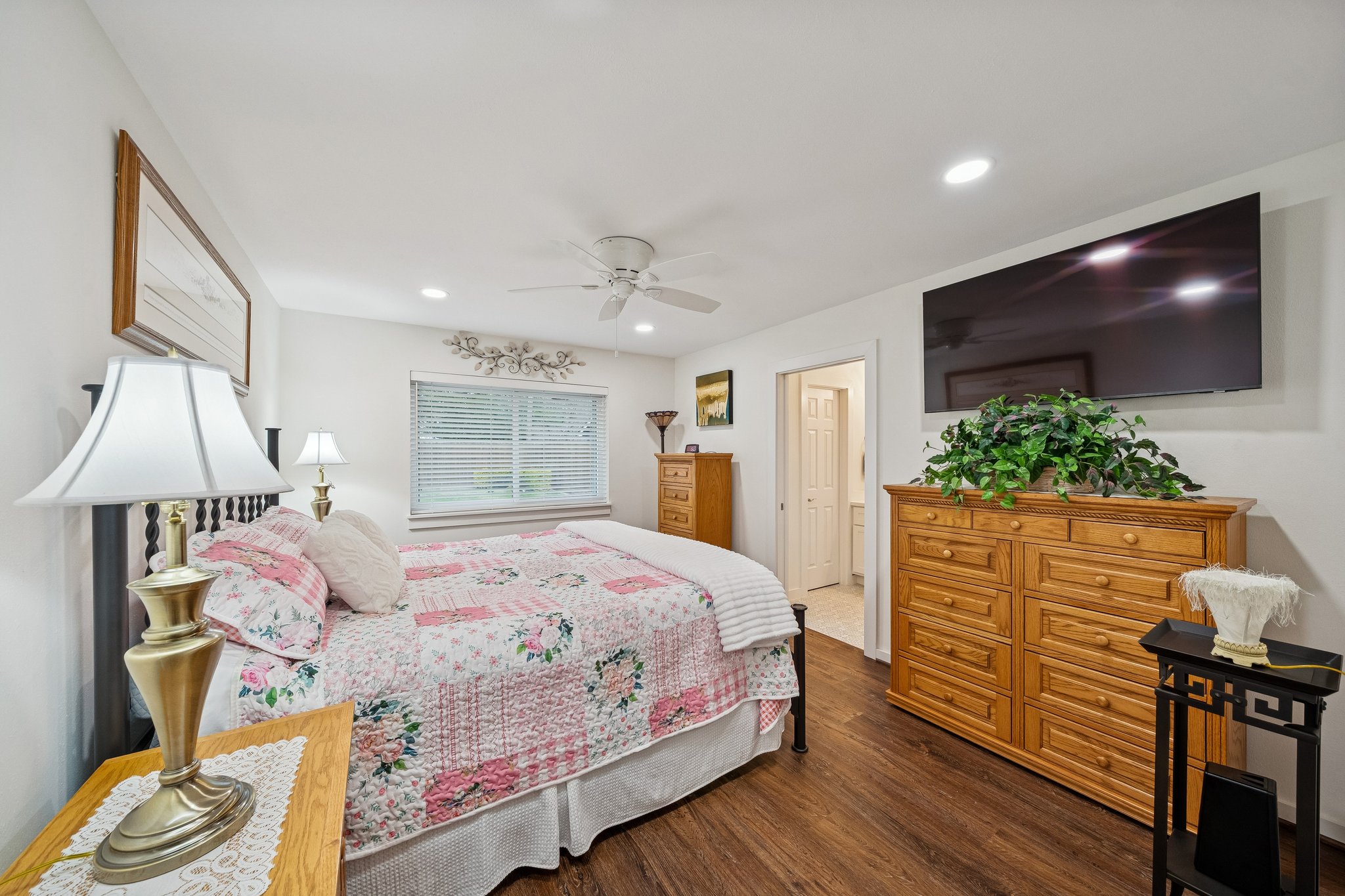 6422 Waltway Dr, Houston, TX 77008-015.jpg