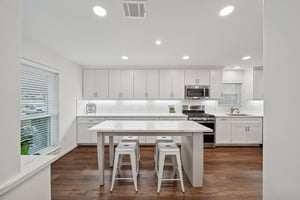 6422 Waltway Dr, Houston, TX 77008-009.jpg