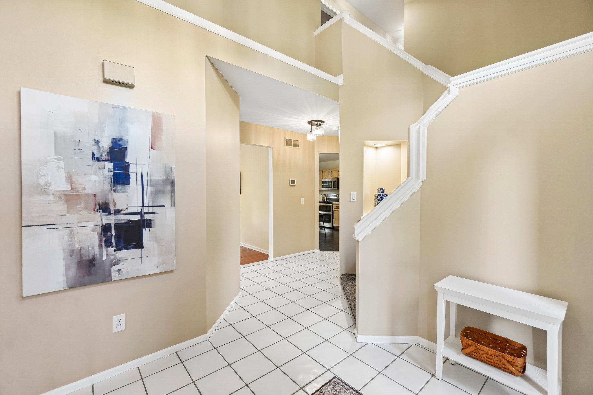 - 6423 Southampton Dr-S2407-003.jpg