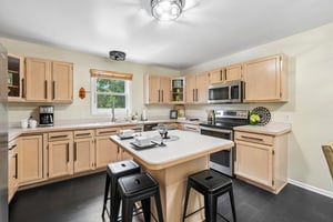 - 6423 Southampton Dr-S2407-013.jpg