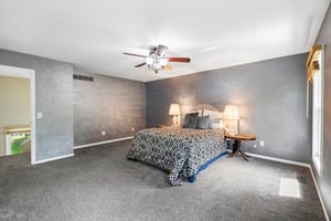 - 6423 Southampton Dr-S2407-017.jpg