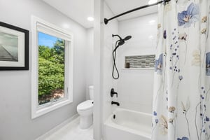 - 6423 Southampton Dr-S2407-025.jpg