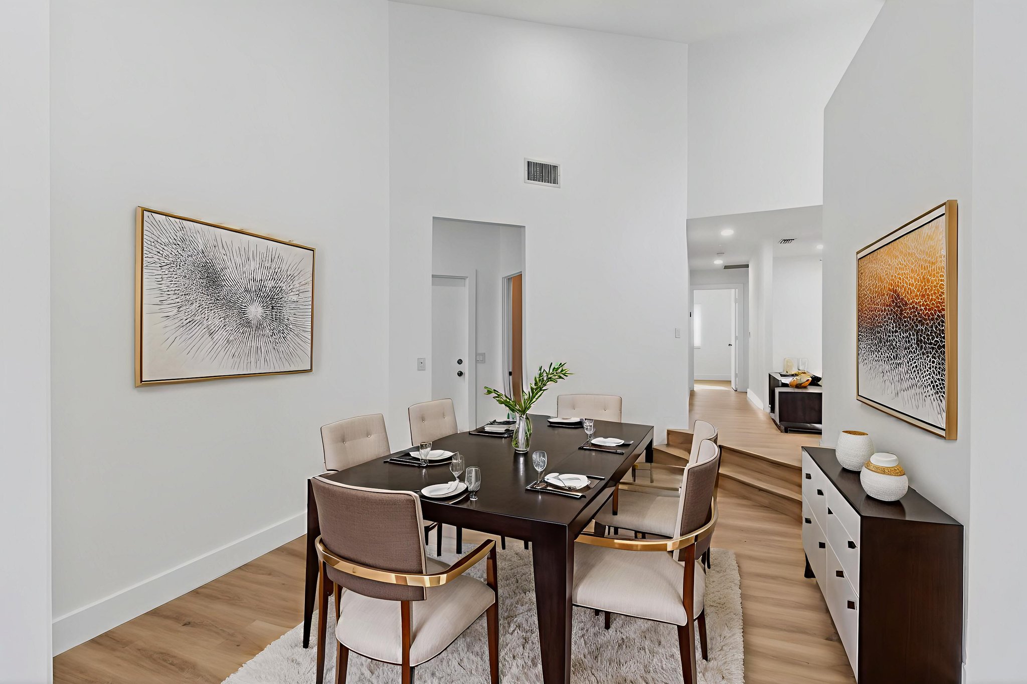 DSC_0508 virtually staged.jpeg