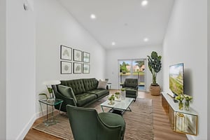 DSC_0467 virtually staged.jpeg