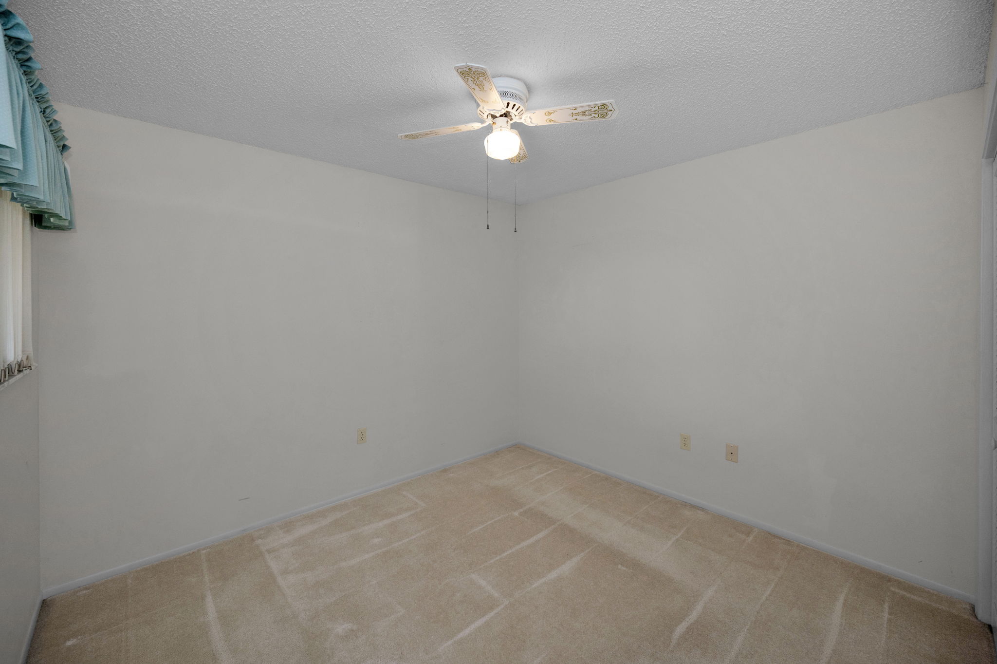 Bedroom2a