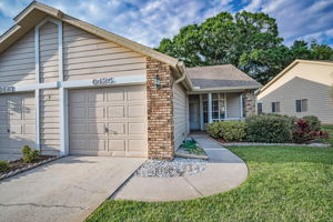 Front Exterior5