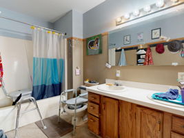  Photo 41