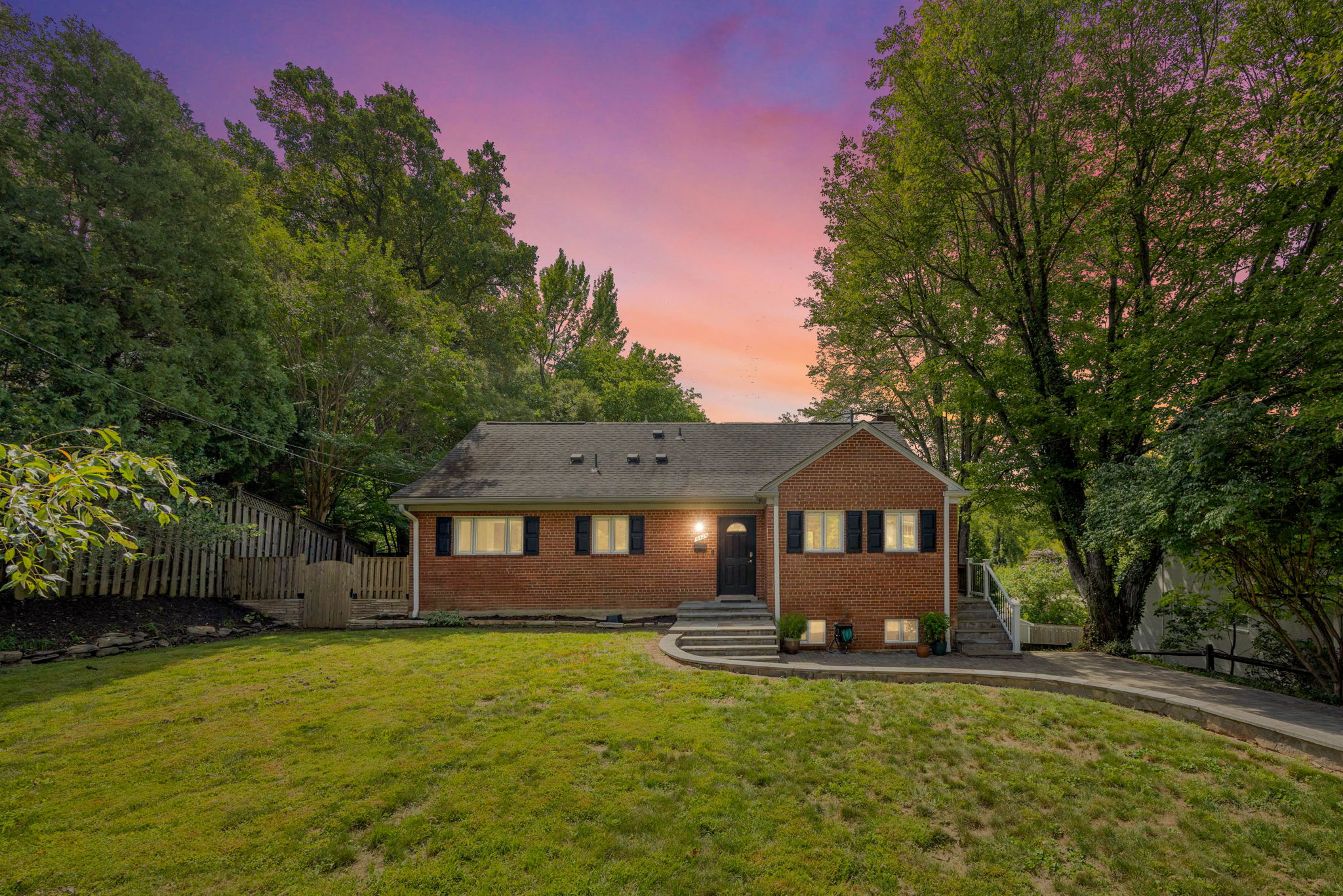 Welcome home to 6429 Eppard Street!