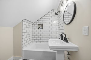 Newly renovated upper level full bath