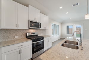 Houston-Massey Oaks-6429 Green Enclave Trail, Pearland, TX 77584-013
