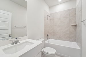 Houston-Massey Oaks-6429 Green Enclave Trail, Pearland, TX 77584-025