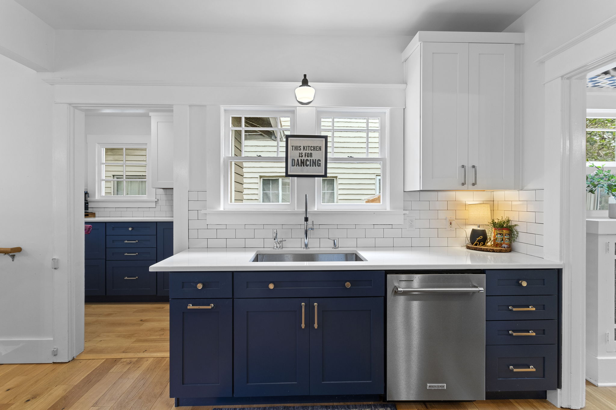 6429 N Commercial Ave, Portland, OR 97217, USA Photo 21