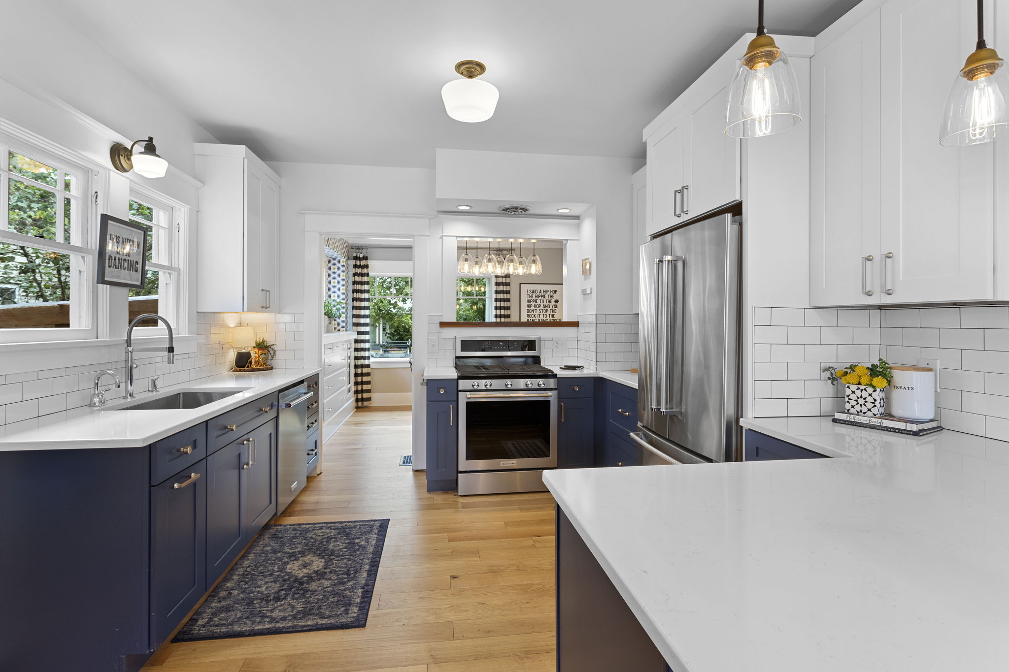 6429 N Commercial Ave, Portland, OR 97217, USA Photo 17