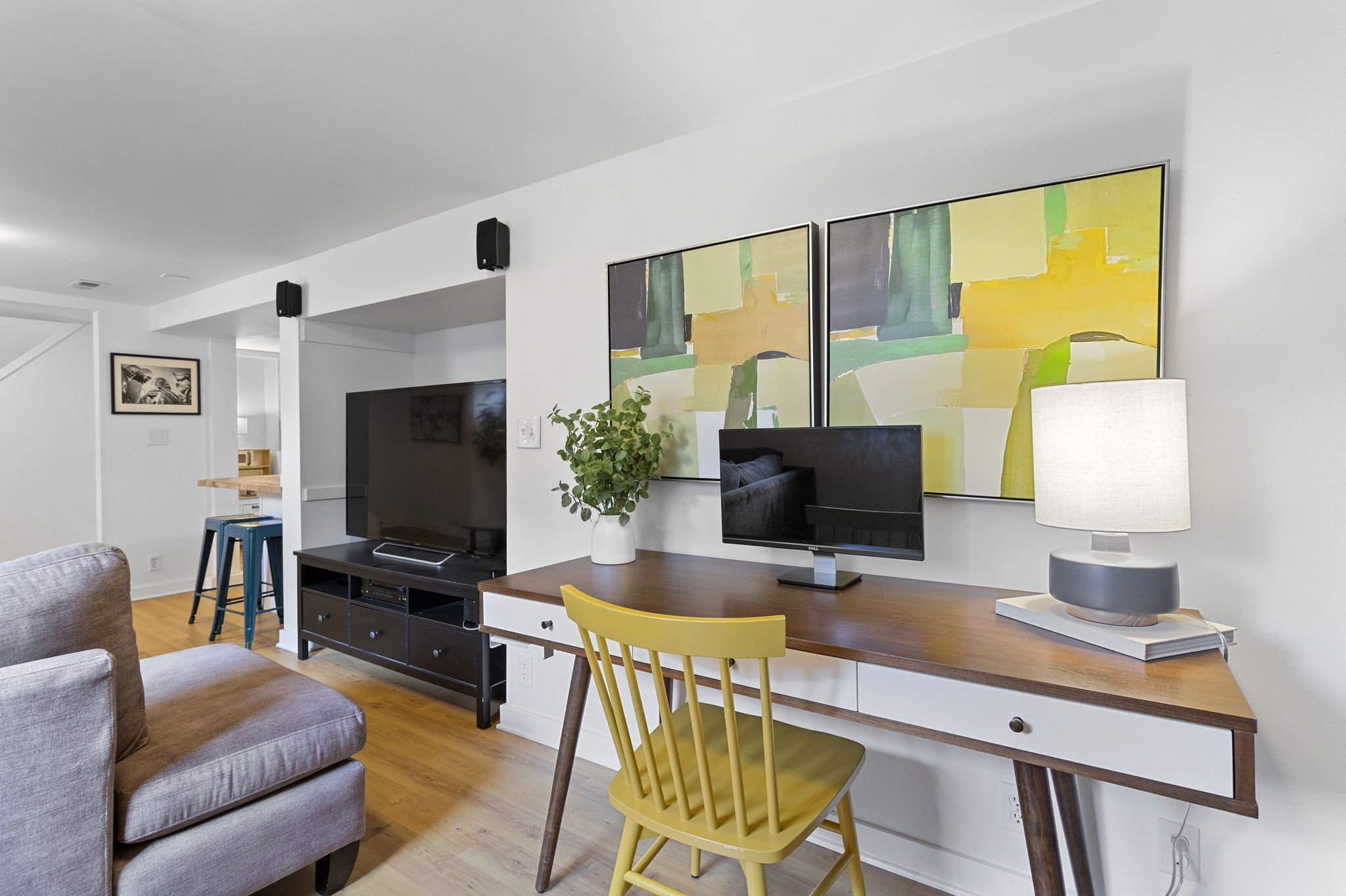 6429 N Commercial Ave, Portland, OR 97217, USA Photo 32