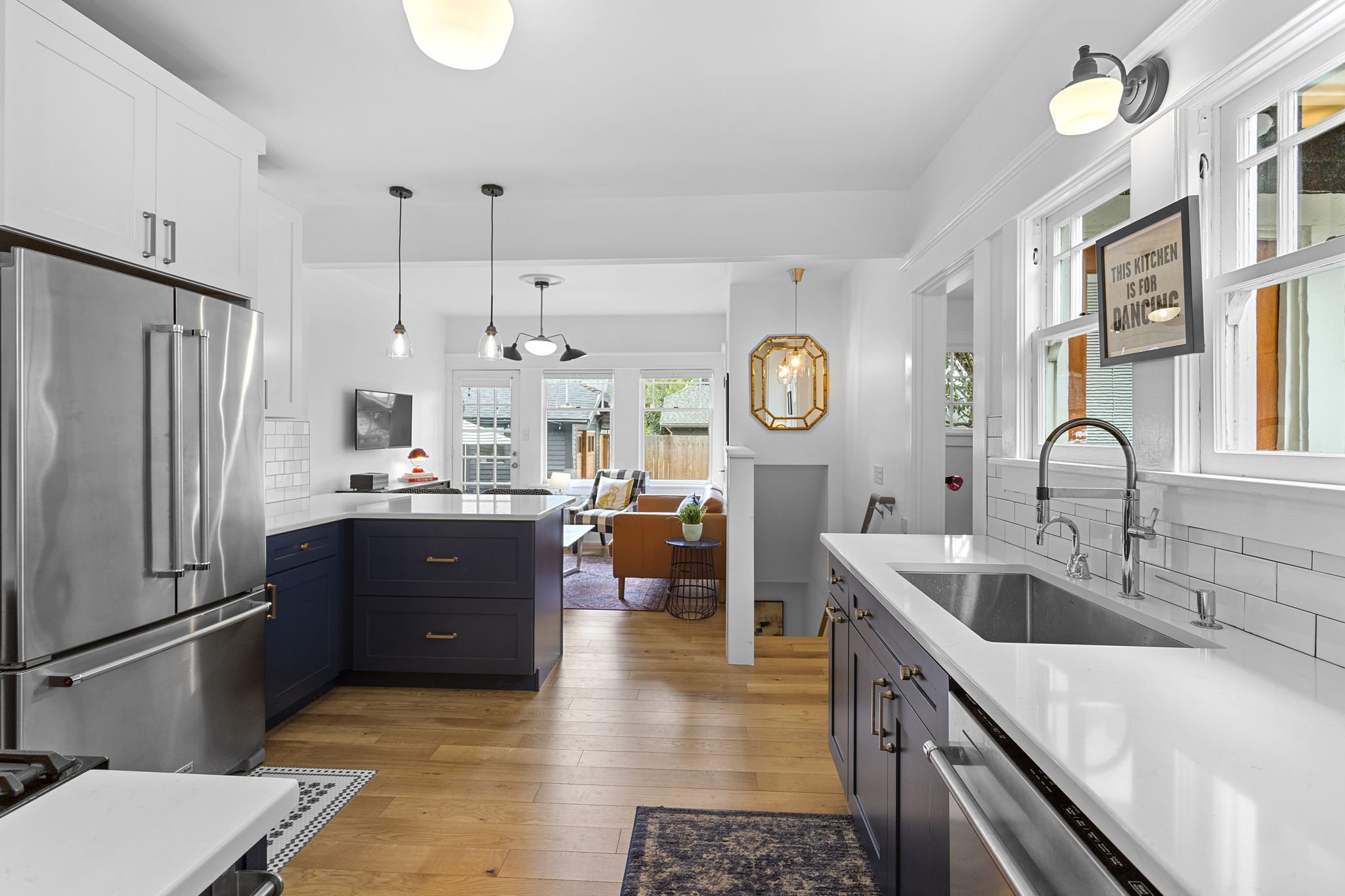 6429 N Commercial Ave, Portland, OR 97217, USA Photo 16