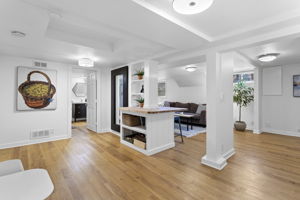 6429 N Commercial Ave, Portland, OR 97217, USA Photo 3