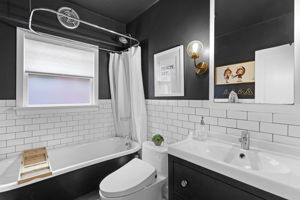 6429 N Commercial Ave, Portland, OR 97217, USA Photo 45