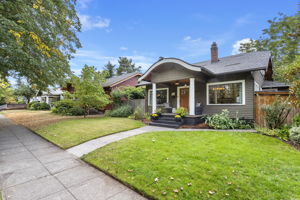 6429 N Commercial Ave, Portland, OR 97217, USA Photo 2