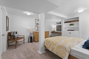 6429 N Commercial Ave, Portland, OR 97217, USA Photo 36