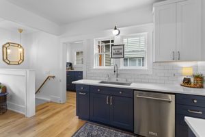 6429 N Commercial Ave, Portland, OR 97217, USA Photo 18