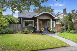 6429 N Commercial Ave, Portland, OR 97217, USA Photo 0