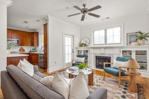 20251028_6430chariot_nassar003