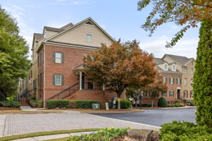 20251028_6430chariot_nassar080