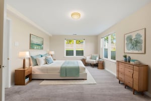 DSC02929 virtually staged.jpeg