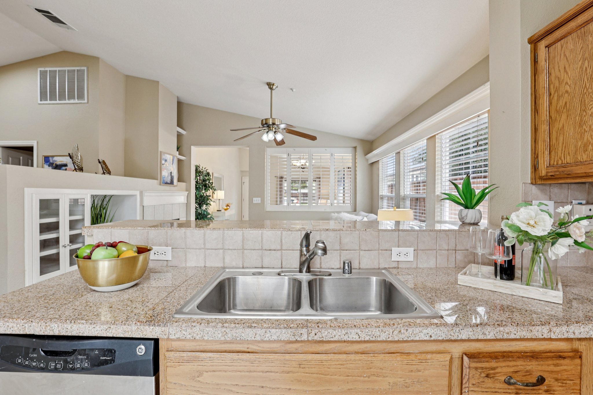 Aspenwood Way-S1402-020.jpg