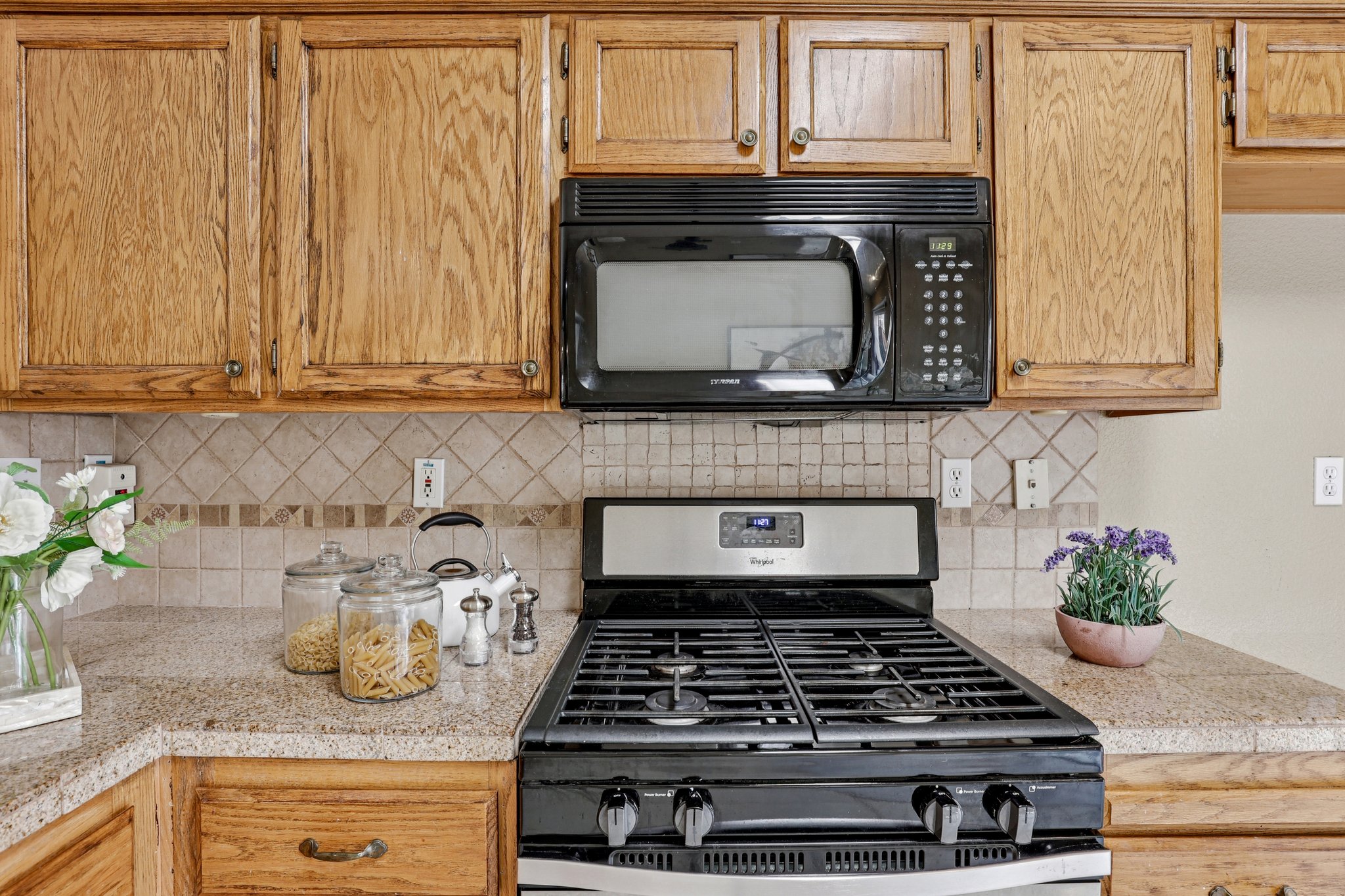 Aspenwood Way-S1402-021.jpg